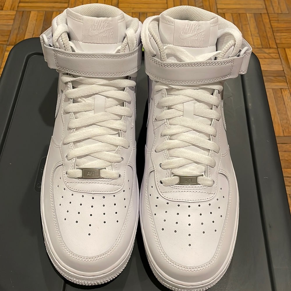 Nike Air Force 1